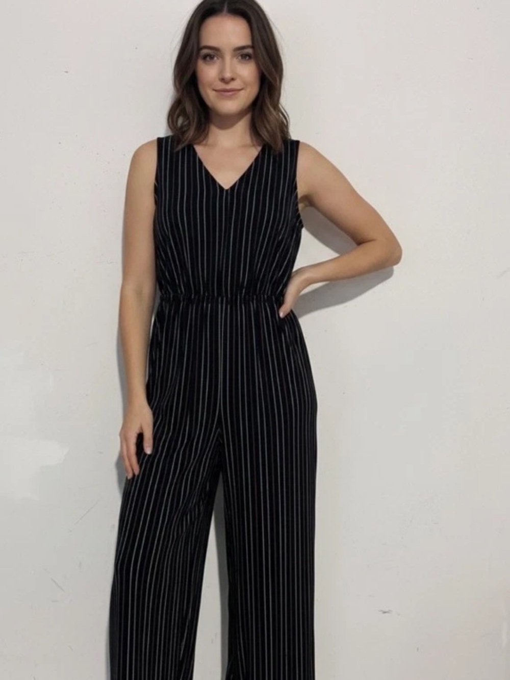 APT.9 Black Striped Sleeveless V-Neck Wide-Leg Button Jumpsuit. Size L. NWT.
